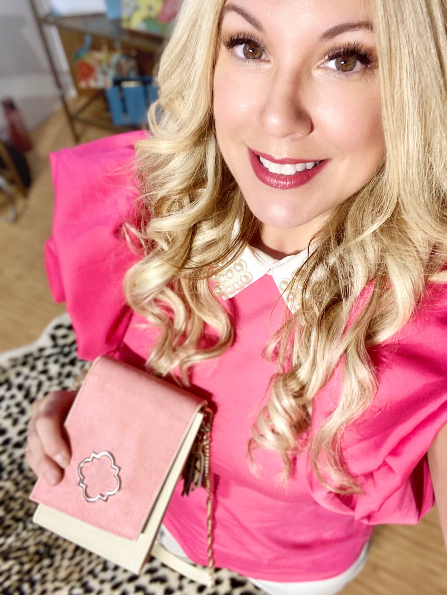 Go-Go Phone Crossbody in Pink/Ivory