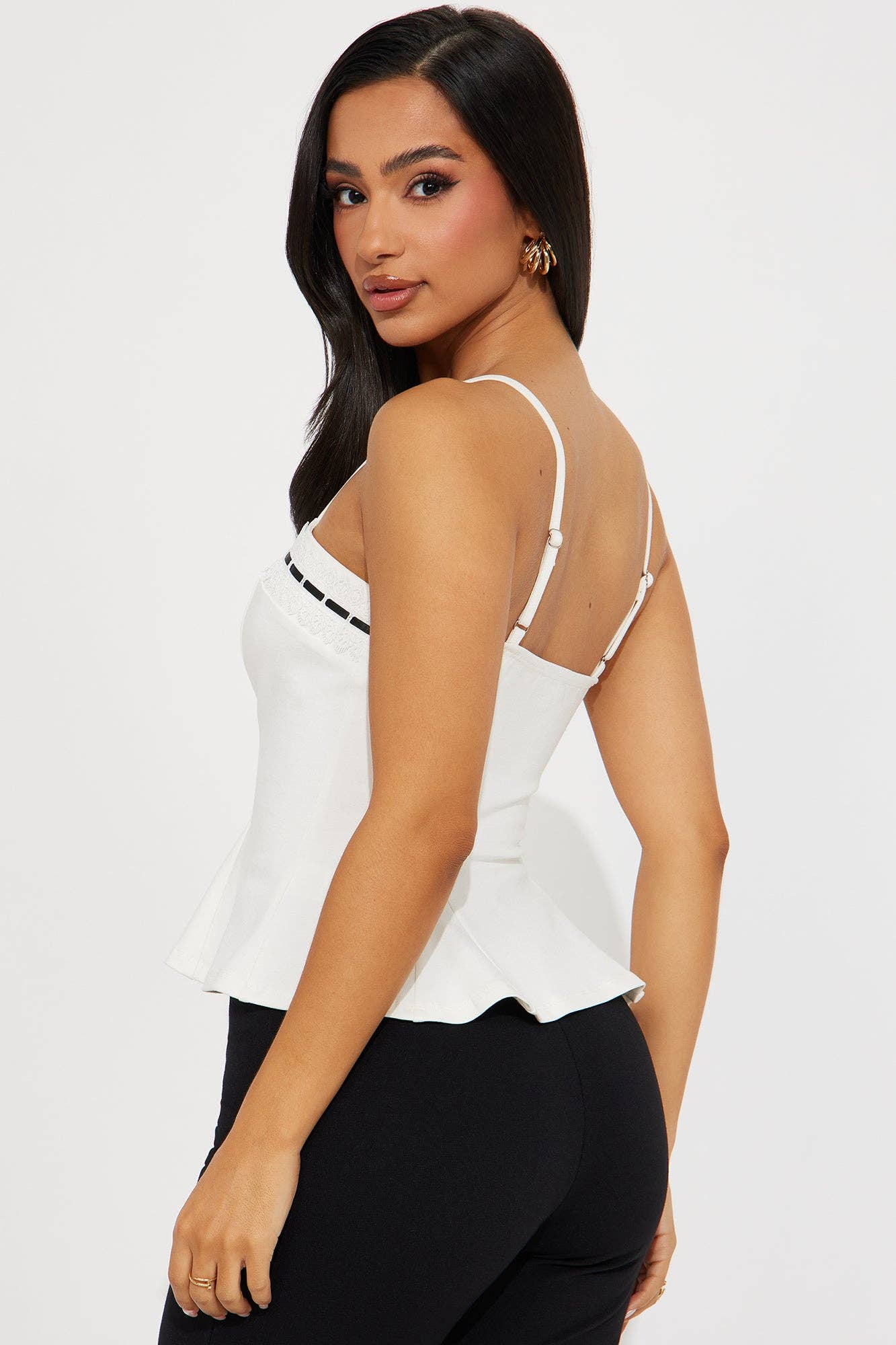 LACE TRIMMED PEPLUM TOP: Black / L